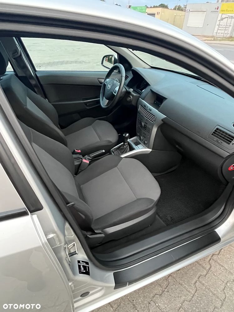 Opel Astra - 22