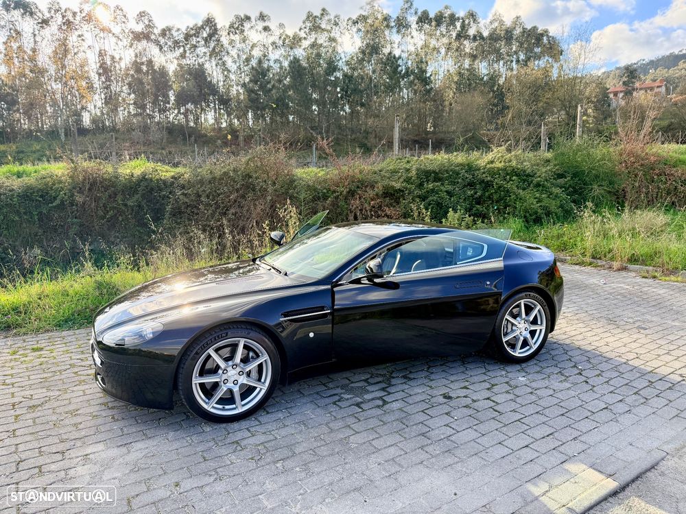 Aston Martin Vantage Coupe V8 Sportshift - 16