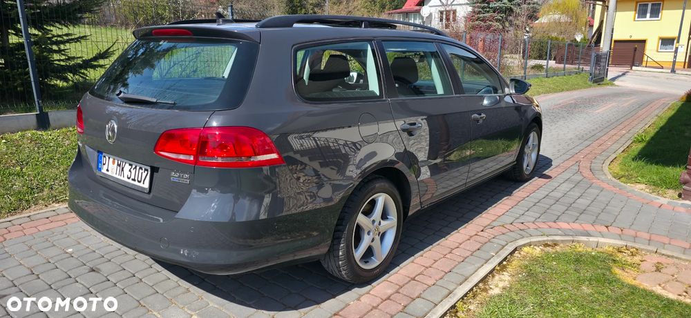 Volkswagen Passat - 5