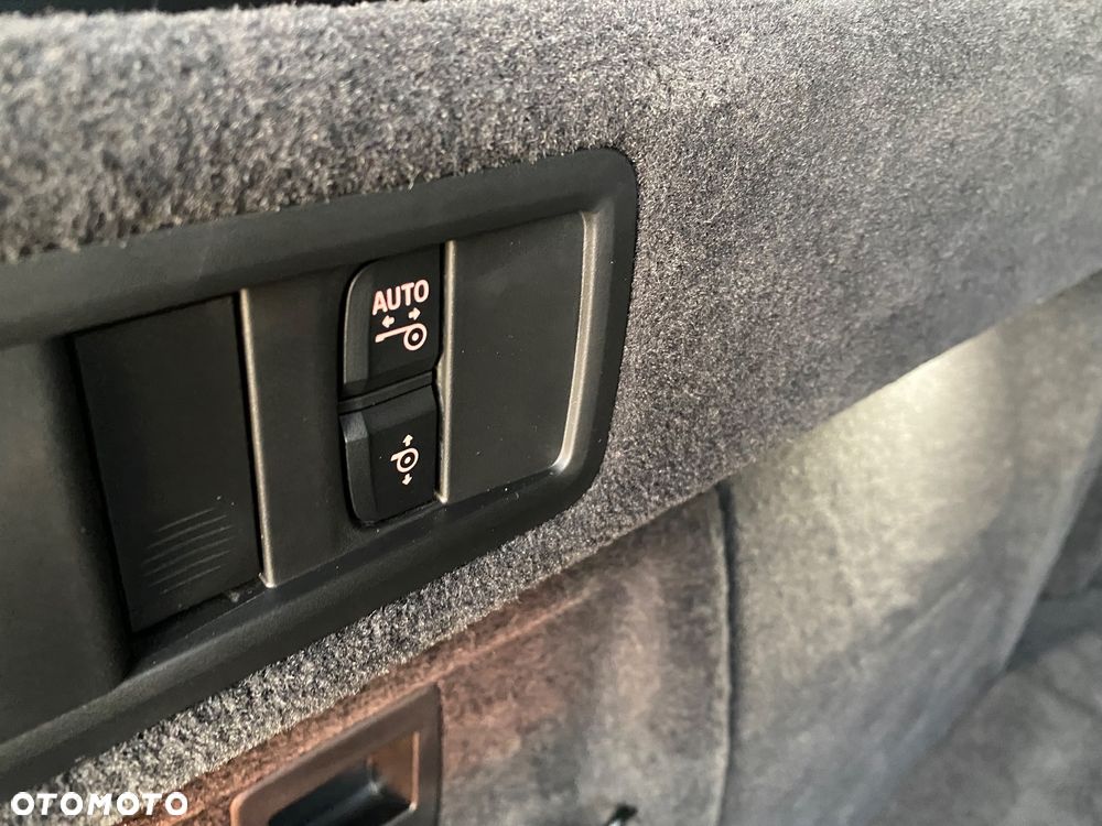 BMW X5 xDrive30d mHEV - 36
