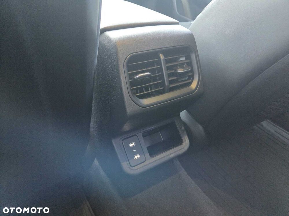Kia K4 - 5