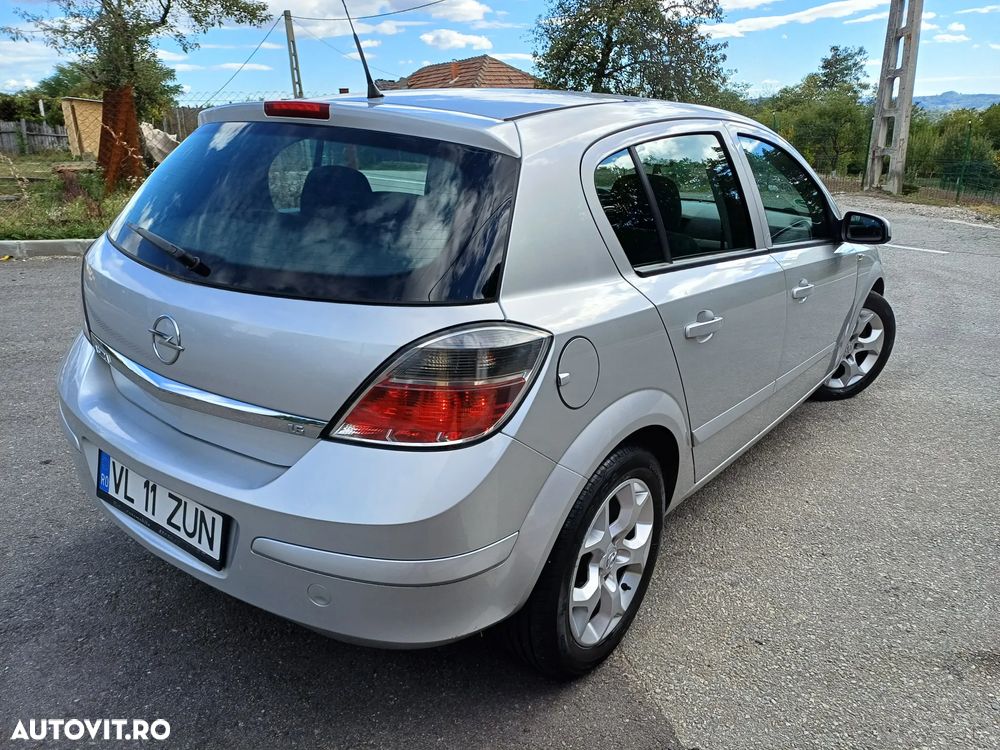 Opel Astra 1.6 - 13