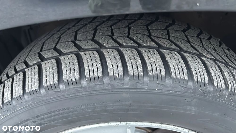 Suzuki Grand Vitara 1.9 DDiS Comfort DPF - 26