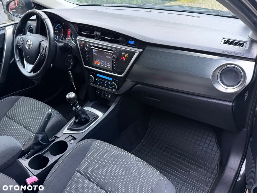 Toyota Auris 1.33 VVT-i Edition - 23