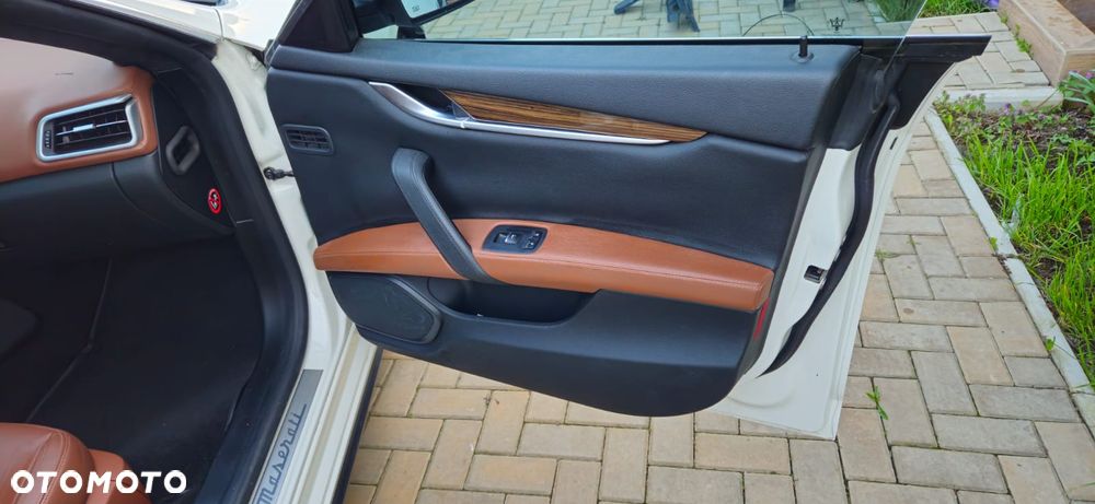 Maserati Ghibli Diesel - 14