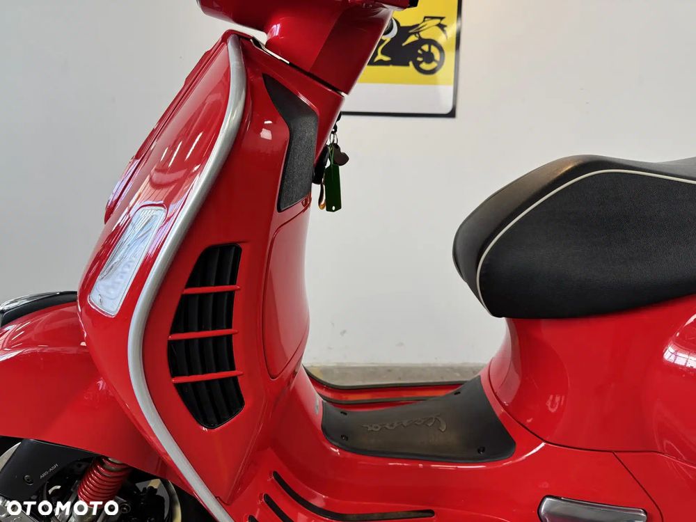 Piaggio Vespa - 21