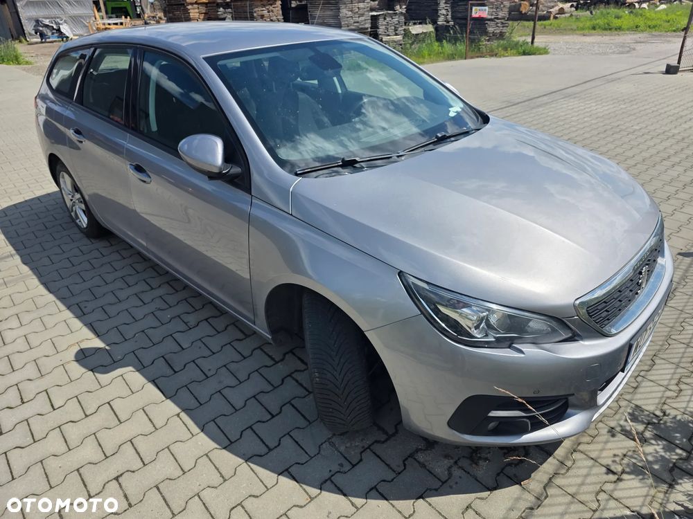 Peugeot 308 - 4