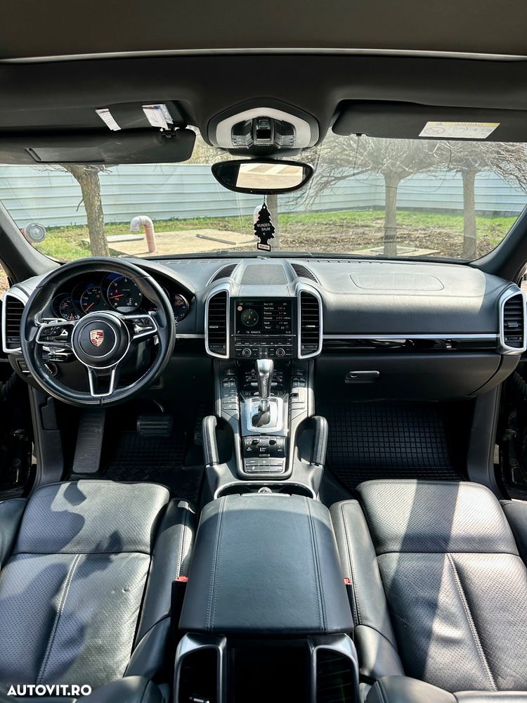 Porsche Cayenne Tiptronic S - 13