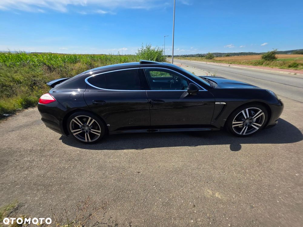 Porsche Panamera 4S PDK - 21