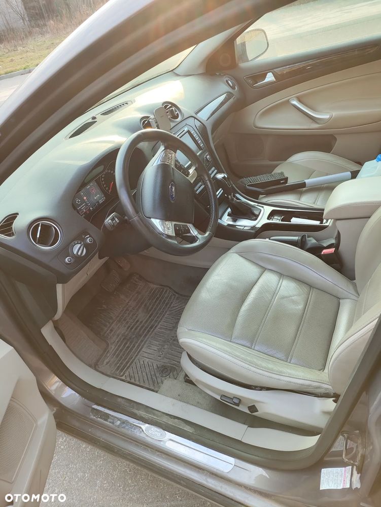 Ford Mondeo 2.0 T Titanium S - 8