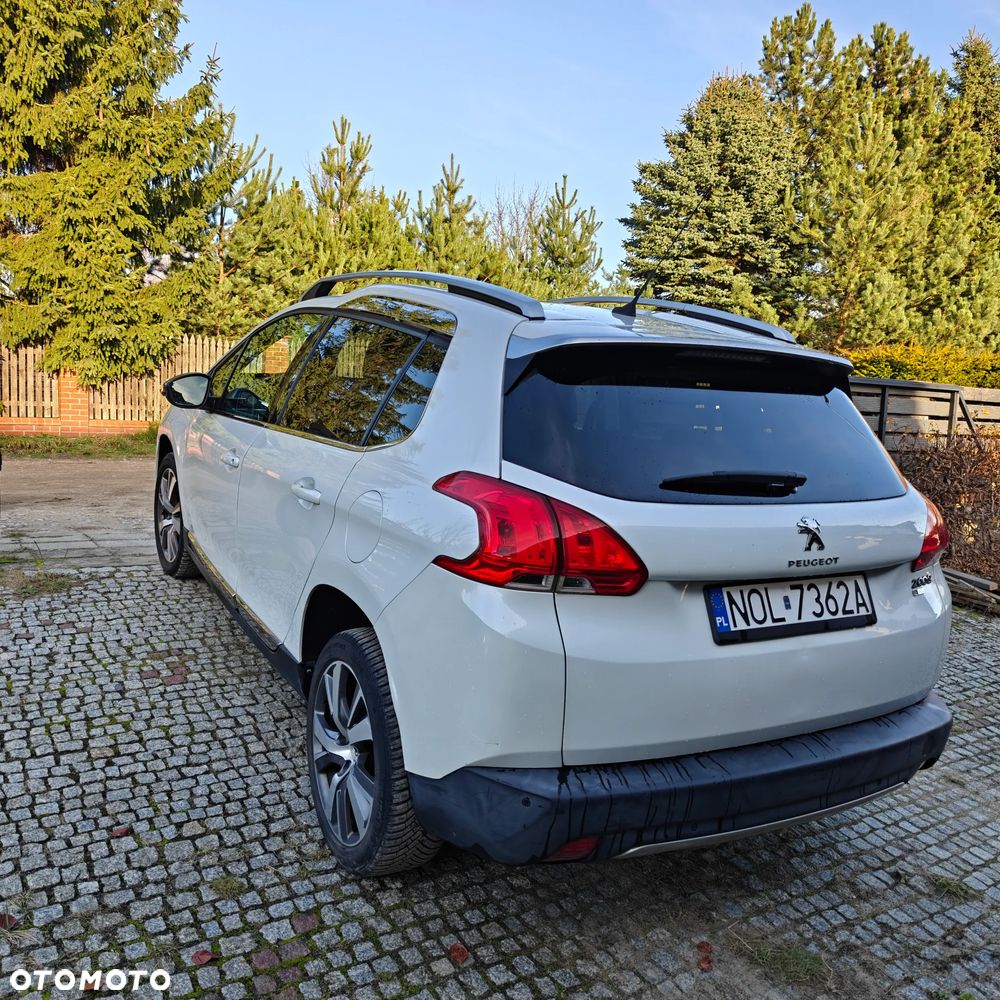 Peugeot 2008 e-HDi FAP 115 STOP & START Allure - 11