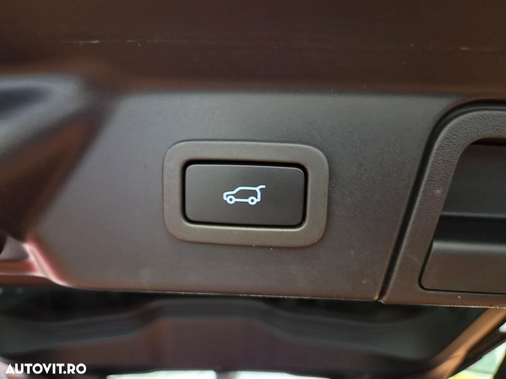 Land Rover Range Rover Velar 3.0 D300 MHEV Dynamic SE - 16
