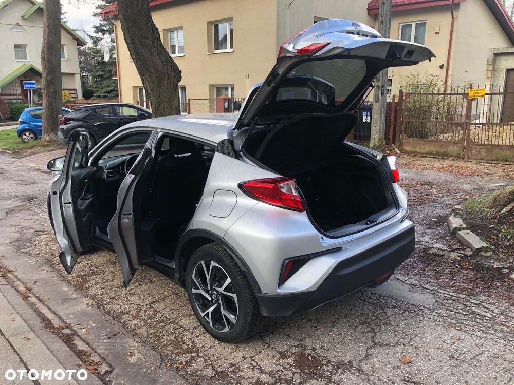 Toyota C-HR - 11