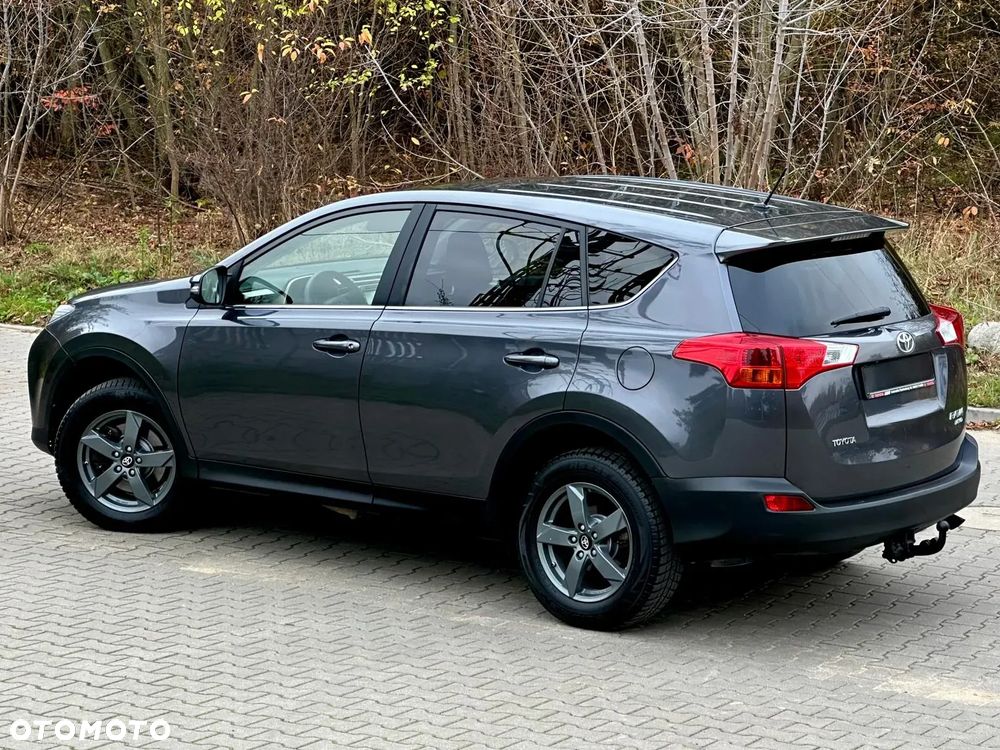 Toyota RAV4 - 8