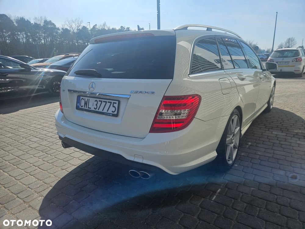 Mercedes-Benz Klasa C 250 CDI DPF 4Matic 7G-TRONIC BlueEFFICIENCY - 10