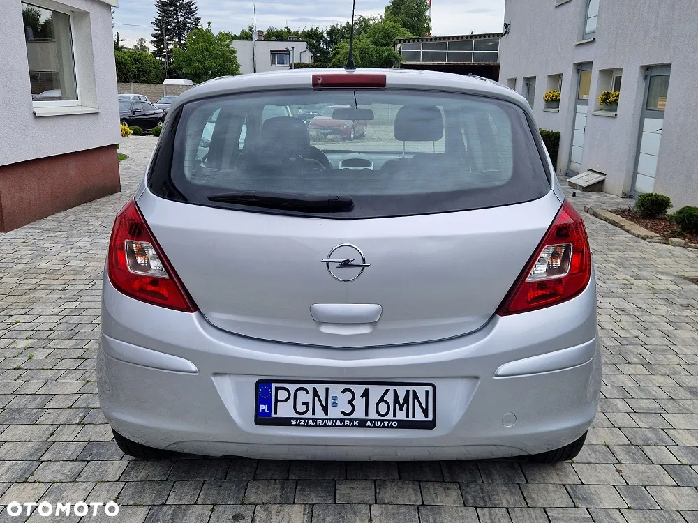 Opel Corsa 1.2 16V Edition 150 - 4