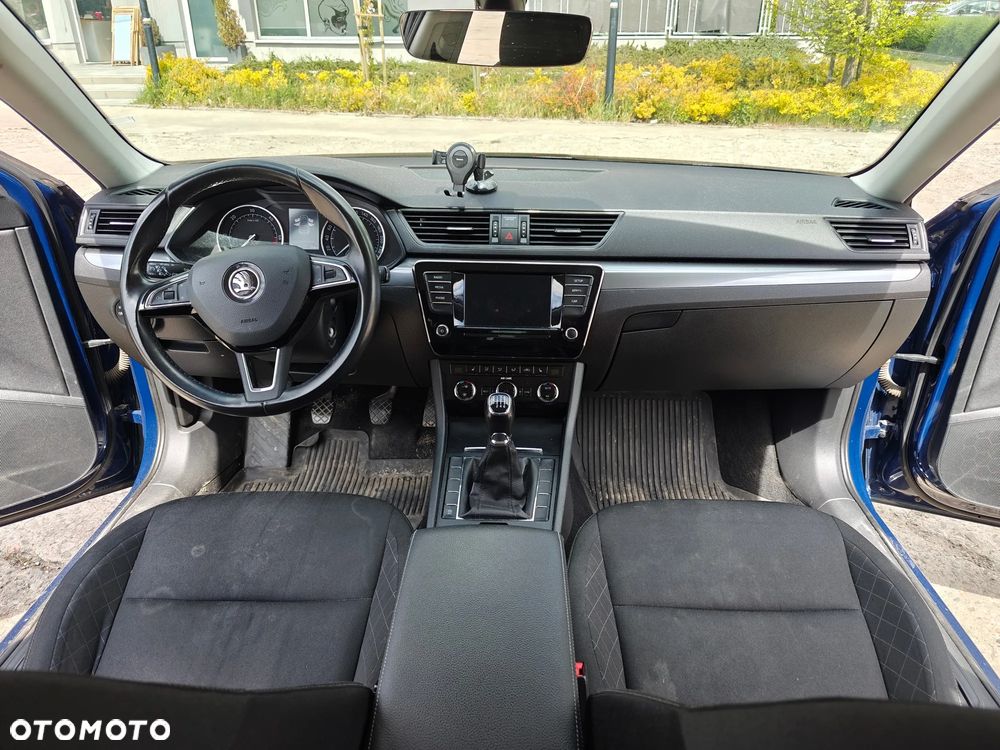 Skoda Superb 2.0 TDI Active - 12