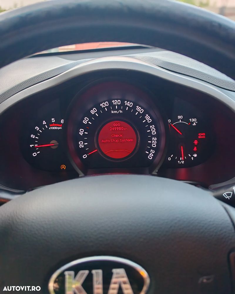 Kia Sportage 1.7 DSL MT 4x2 STYLE - 8