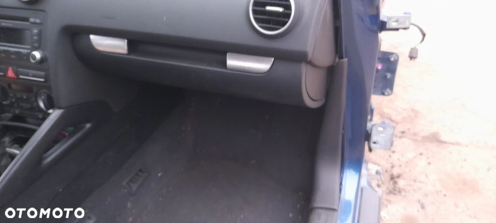 zderzak tylny  AUDI A3 8L - 16