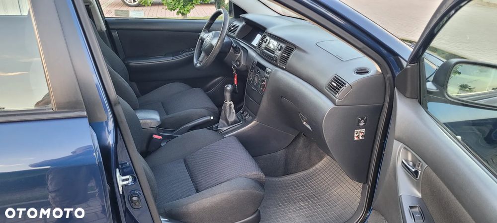 Toyota Corolla 1.4 D-4D Sol - 10