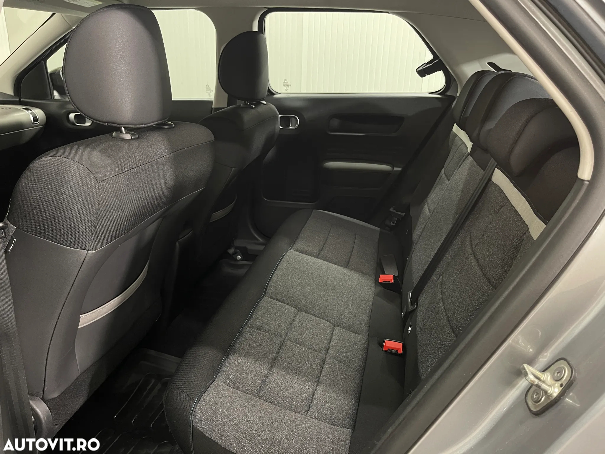 Citroën C4 Cactus 1.2 PureTech S&S BVM Feel - 11