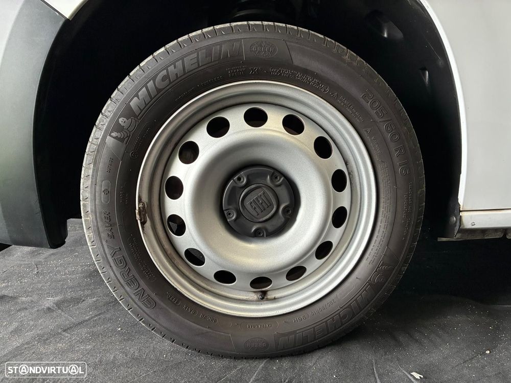Fiat Doblo Outro - 12