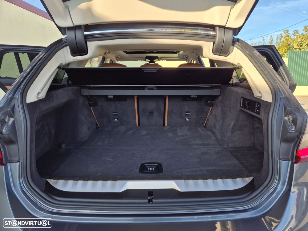 BMW 320 e Touring Line Luxury Auto - 49