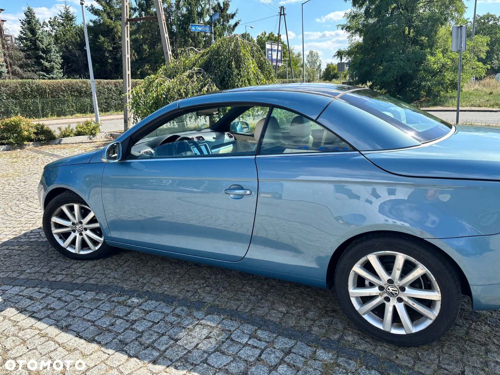 Volkswagen Eos - 4