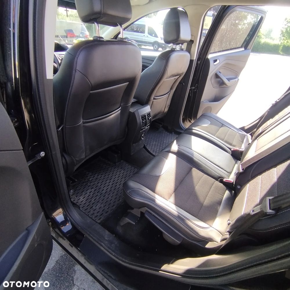 Ford Kuga - 32