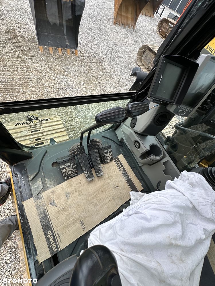 Caterpillar 320 FL tok 2017 kamery 360 stan wzorowy klepka 700mm koparka gąsienicowa 22 tony 122kW - 8