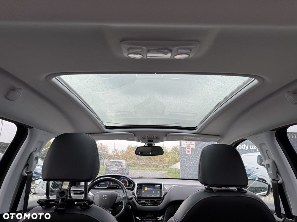 Peugeot 2008 1.2 PureTech Allure S&S - 30