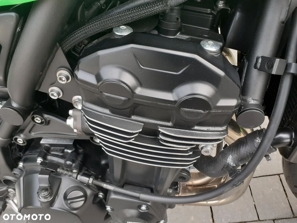 Kawasaki Z 900 RS - 29