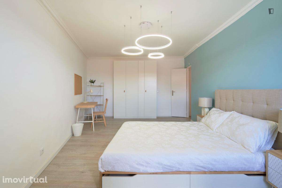 Quarto - localizado em Estrela Lisbon - Grande imagem: 5/34