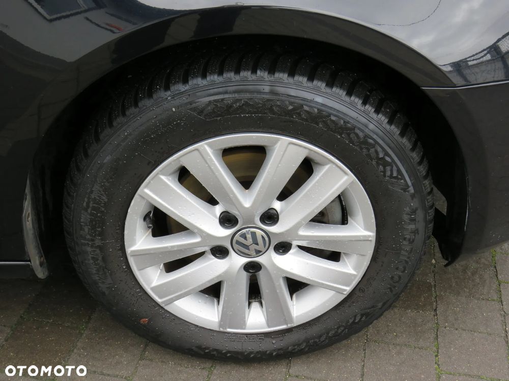 Volkswagen Golf Variant 1.6 TDI DPF BlueMotion Technology Trendline - 38