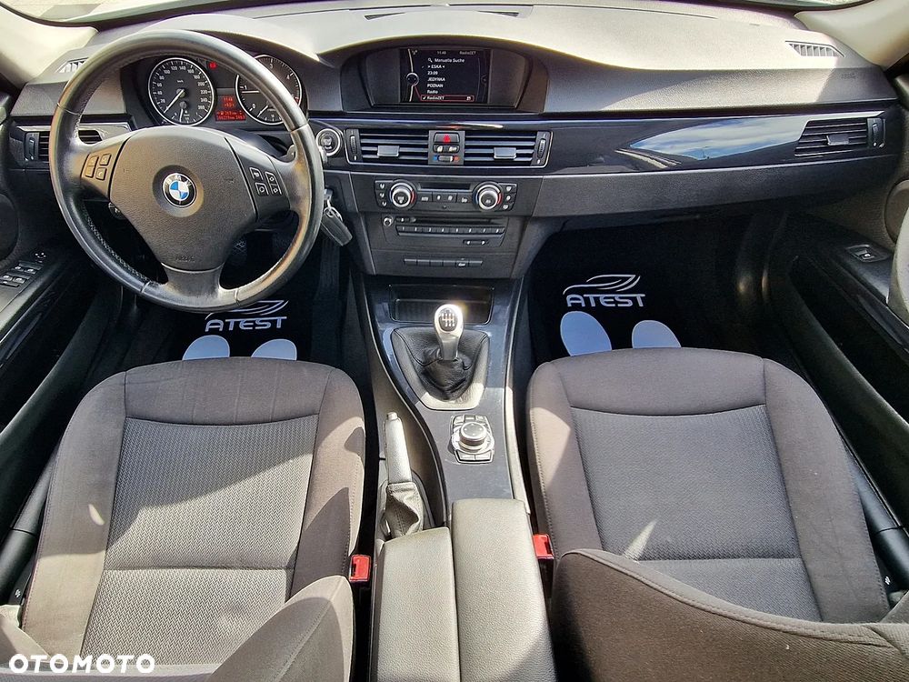 BMW Seria 3 318d DPF Edition Sport - 9