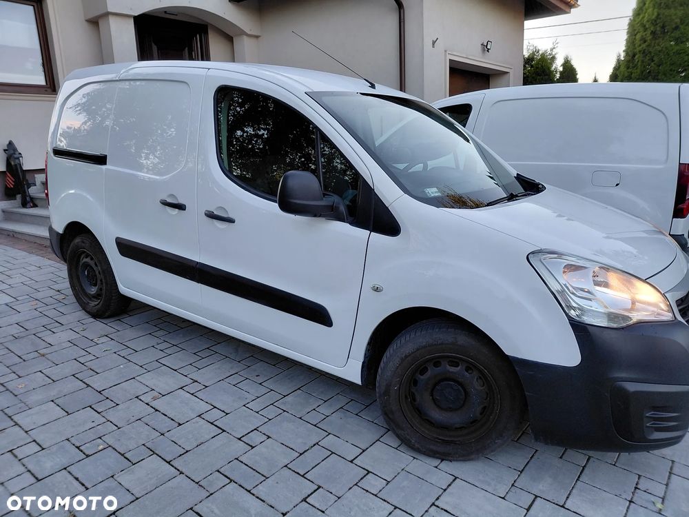 Peugeot Partner 1,6 HDI - 3 osoby - 19