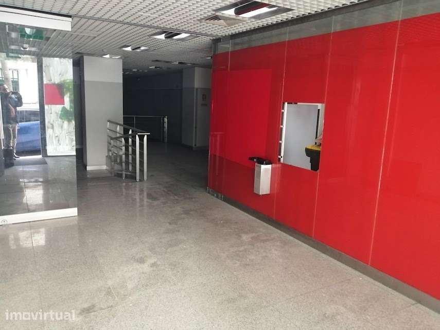 Loja com 406 m², excelente localização da Rua Rodrigo da Fonseca - Grande imagem: 4/21