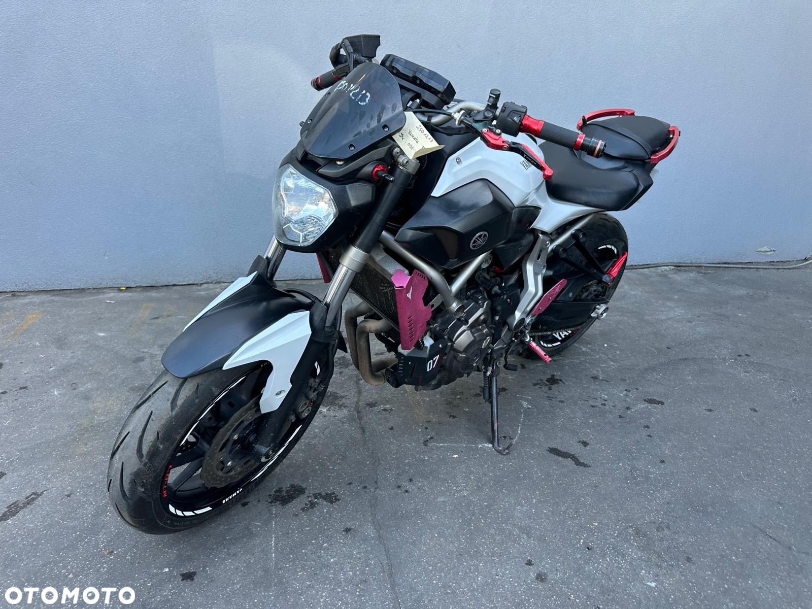 Yamaha MT - 8
