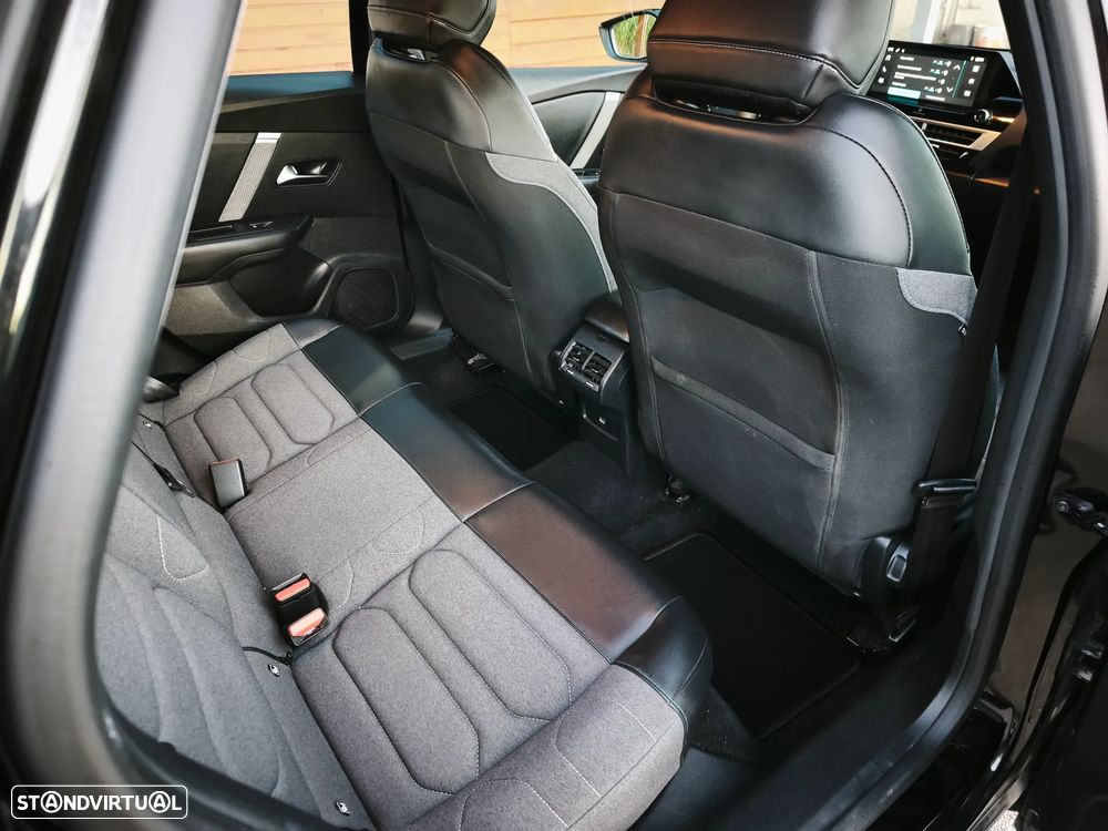 Citroën C4 X PureTech 130 Stop&Start EAT8 PLUS - 14