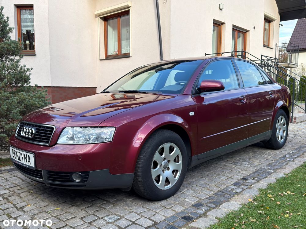 Audi A4 Limousine - 12