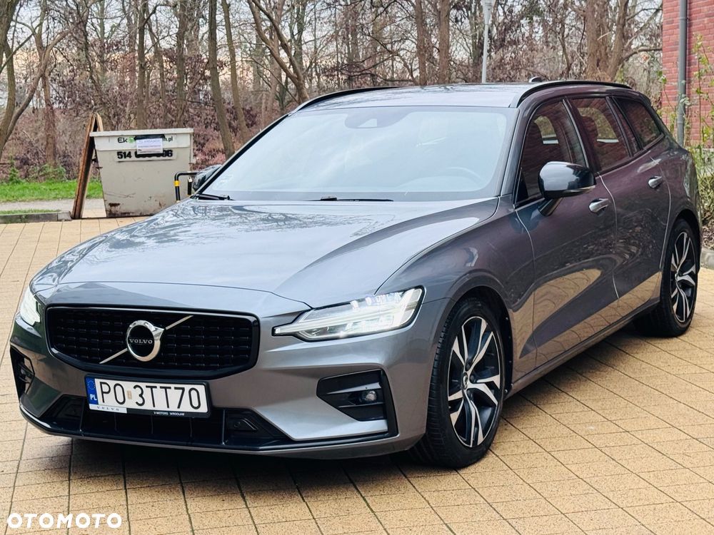 Volvo V60 D4 AWD R-Design - 1