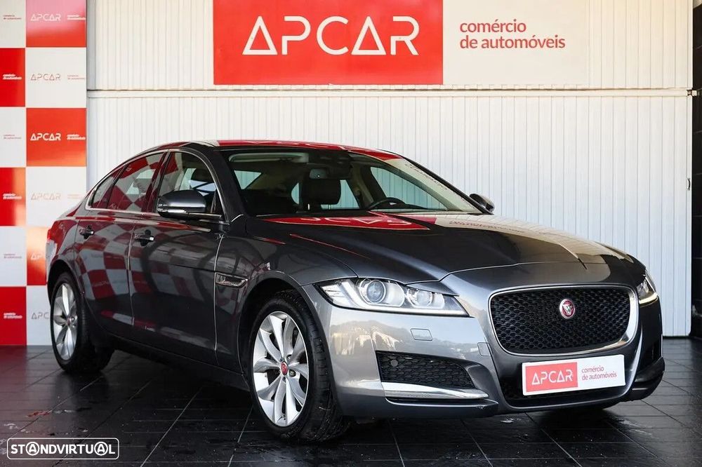 Jaguar XF 2.0 D R-Sport Aut. - 1