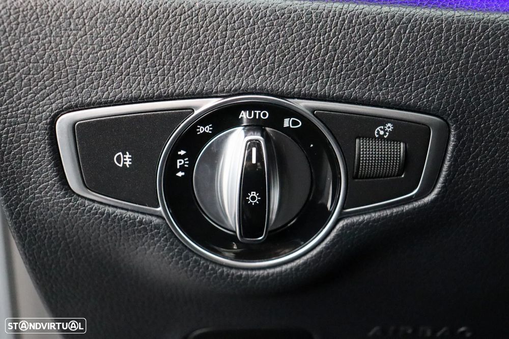 Mercedes-Benz E 220 d AMG - 26