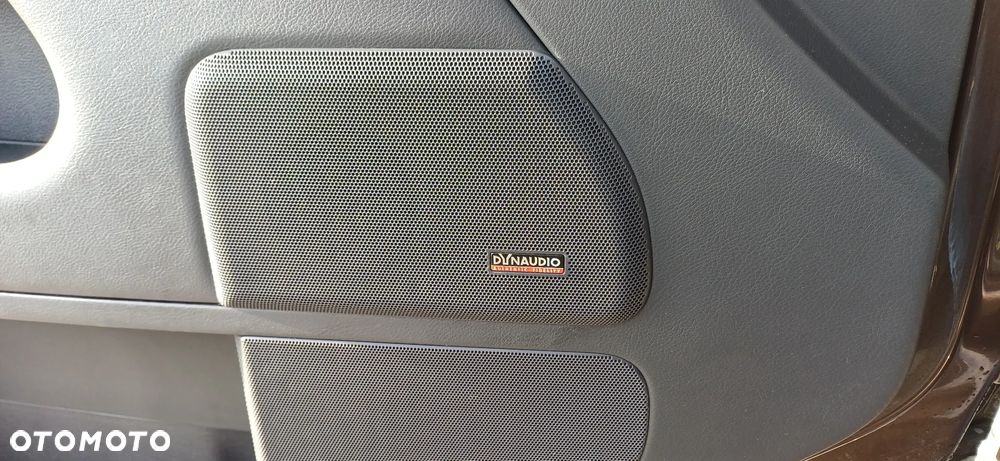 Volkswagen Multivan - 20