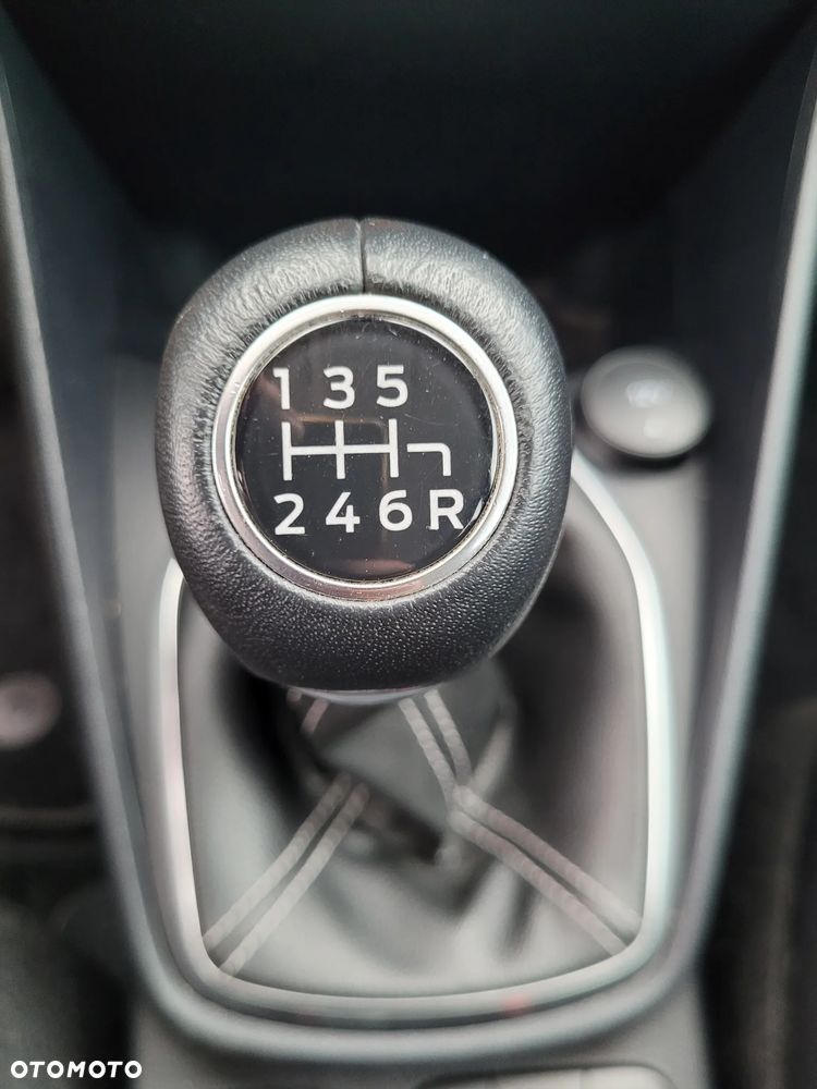 Ford Fiesta 1.0 EcoBoost S&S COOL&CONNECT - 16