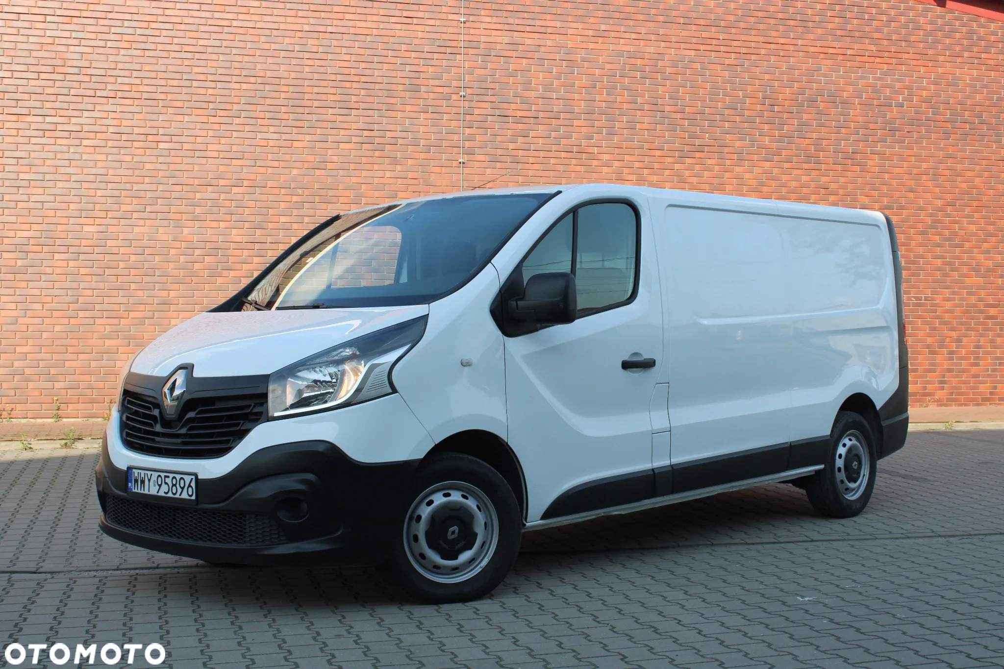 Renault TRAFIC L2 długi LONG - 16