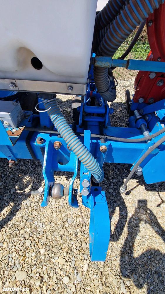 MONOSEM NG+4 6R 2X270 PRO CS4200 RCO MICROSEM SEMANATOARE PRASITOARE CU DISCURI - 7