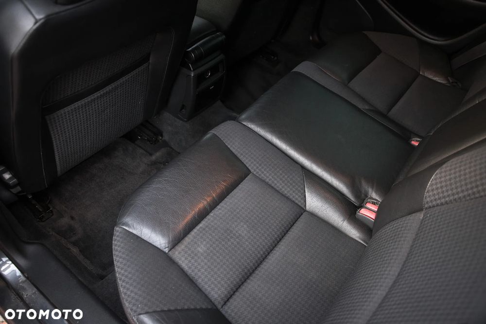 Volvo V70 2.4 Summum - 24