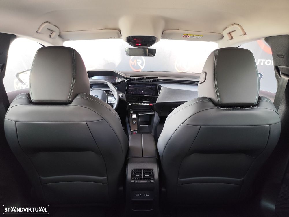 Peugeot 308 1.2 PureTech Allure EAT8 - 39