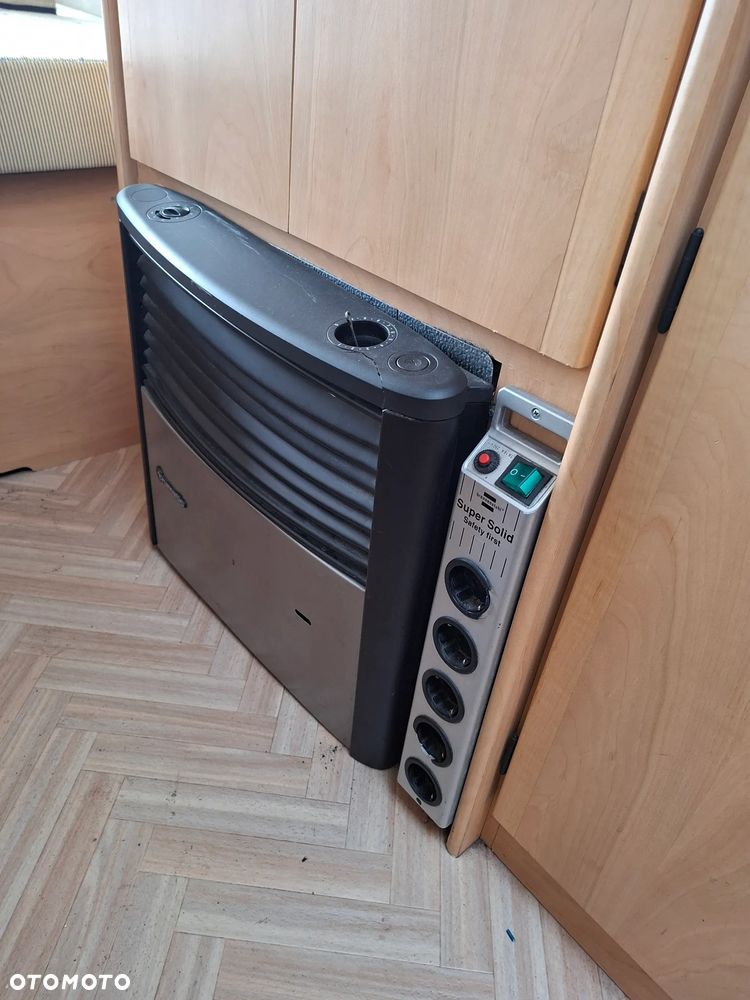 Burstner ventana 490K - 9